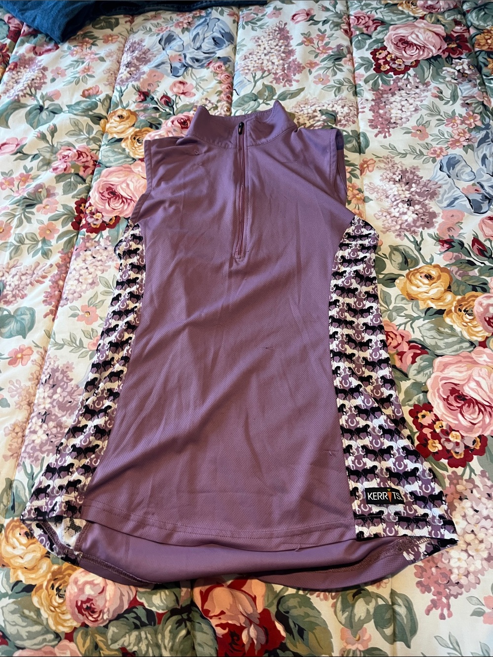 Women’s sleeveless kerrits riding top
